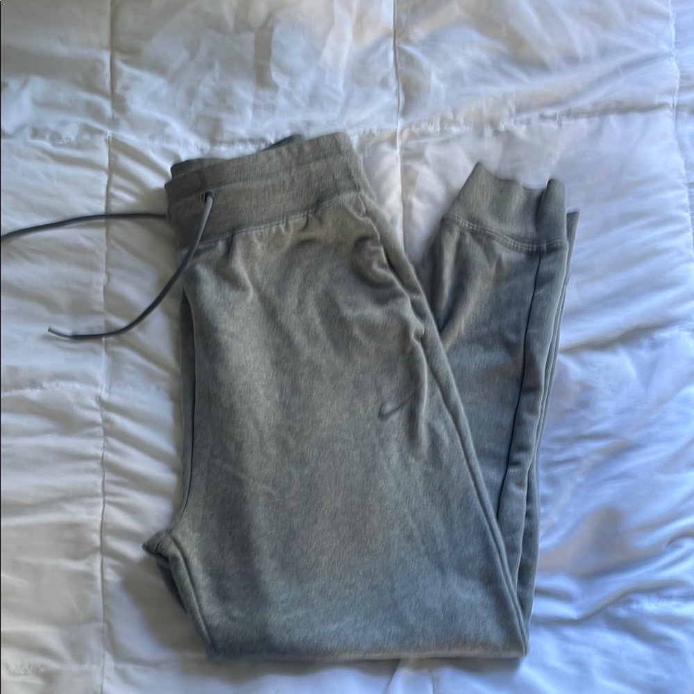 Heather Gray Tapered Sweatpants with Drawstring